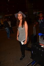Parineeti Chopra snapped in Mumbai airport on 6th June 2016